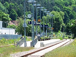 Bahnsteig des Bahnhofs