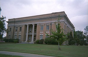 Das Jones County Courthouse in Ellisville, gelistet im NRHP Nr. 94001307[1]