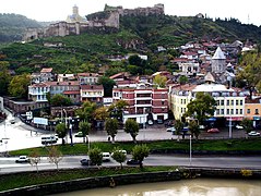 Tiflis'in Narikala adlı kalesi.