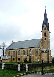 Die ehemals evangelische, heute römisch-katholische Kirche in Rozogi (Friedrichshof)