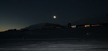 Totalität in Longyearbyen, Spitzbergen