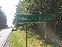 Widok na wjazd na Białobrzeźki