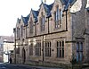 A building in two storeys with five gables