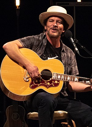 Eddie_Vedder_2018_-2.jpg