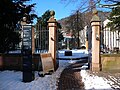 Blick in den ehemaligen Park des Palais Morass, heute Museumsgarten, sommers mit Außenbewirtung vom Museumsrestaurant