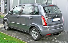 Rear of a facelifted model, distinguished by lower rear lights or reflectors, restyled taillights, and other cosmetic changes to the trim