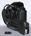 Kodak DCS660 mit Speicherkarten und Akku (1999)