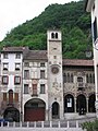 La Torre Civica e il Palazzo della Comunità di Serravalle (Vittorio Veneto), principale centro amministrativo della famiglia.