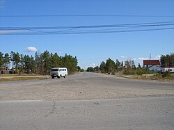 Splitsing tussen de P504 (naar Magadan; links), A360 (naar Never; rechts) en 98K-001 (naar Amga; rechtdoor)