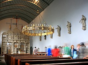 Chiesa di Sant'Antonio con il lampadario Thietmar e il pontile della cattedrale (prima del 2010).