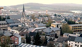 Ortskern von Rodingen mit der Kirche Sainte-Amalberge