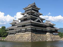 Tenshu (baş kulesi)