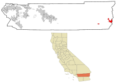Lage von Blythe im Riverside County (oben) und in Kalifornien (unten)