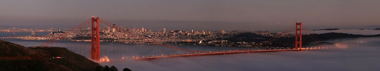 San Francisco Körfezi, kentin ve Golden Gate Köprüsünün görünümü (2009) (Üreten:Mila Zinkova)