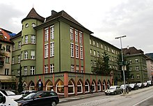 Sitz der Landwirtschaftskammer in Bregenz. Das Gebäude wurde von Willibald Braun 1925/1926 mit stark vereinfachten klassizistischen Architekturelementen konstruiert.