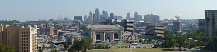 Kansas City skyline from the Liberty Memorial