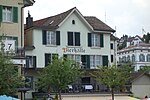 Wohnhaus mit Restaurant