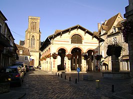 Markthal en de kerk Saint-Pierre