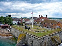 Yarmouth Castle 2009 und sein Grundriss von 1559, der seine gepfeilte Bastion im Italianate-Stil zeigt