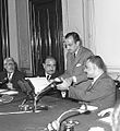 Im Juli 1964 vereinbarten Nasser und Sallal eine schrittweise Integration ihrer Staaten bis hin zur vollständigen Union