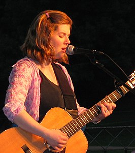 Dar Williams in 2004