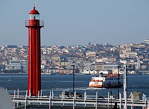 Farol de Cacilhas