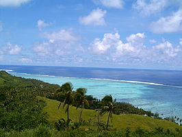 De Aitutaki lagune vanaf de heuvel