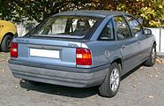 Opel Vectra Fließheck (1989–1992)