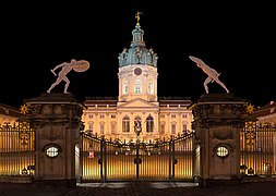 Schloss Charlottenburg nachts (Zuschnitt)