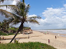 Het strand van Costa Dourada in de gemeente Mucuri