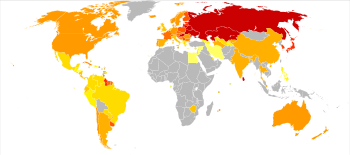 Suizide pro 100.000 Männer (links) bzw. Frauen (rechts) pro Jahr (Datengrundlage 1978–2008). ﻿< 1 ﻿1–5 ﻿5–5,8 ﻿5,8–8,5 ﻿8,5–12 ﻿12–19 ﻿19–22,5 ﻿22,5–26 ﻿26–29,5 ﻿29,5–33 ﻿33–36,5 ﻿>36,5