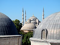 Aya Sofya'dan Sultan Ahmed Camii'nin görünümü