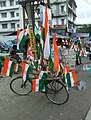 Flagi Indii na rowerze w Siliguri (2011)