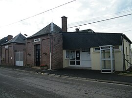 The town hall in Moyencourt