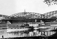 Kaiser Wilhelm an der Weserbrücke in Beverungen, um 1910