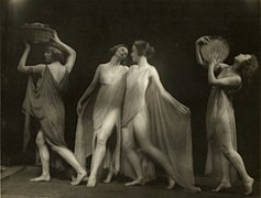 Marion Morgan dansçıları (1914 ile 1927 arasında) (Marion Morgan, Josephine H. McLean, Dulce Bramley Moore, Taisy Darling)