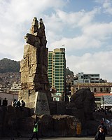 Monumento Mariscal Santa Cruz in La Paz