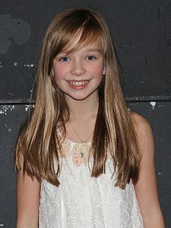 Connie Talbot 2011 decemberében a „Young Voices”-on