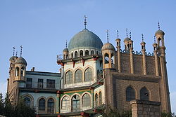 Mosque in the city center of Yanqi