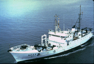 NOAAS Townsend Cromwell (R 443)