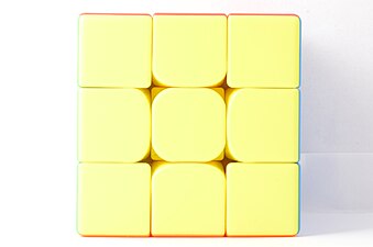 MoYu speedcube yellow view