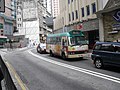 Hongkong "Light Bus" mit grünem Dach in der Caine Road auf Hongkong Island