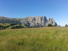 Blick über die Seiser Alm zum Schlern