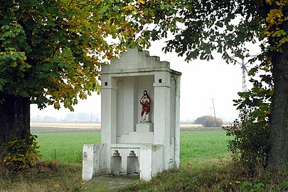 Kapliczka przydrożna z 1. poł. XIX w.