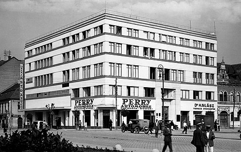 Cercul Militar (1933), de Nicu Georgescu, Art Deco târziu[11]