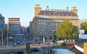 2005; links Kaufhof, Mitte Eickhaus, rechts Hotel Handelshof