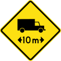 PF-7 Length restriction ahead (vehicles over 10 metres (33 ft) long)