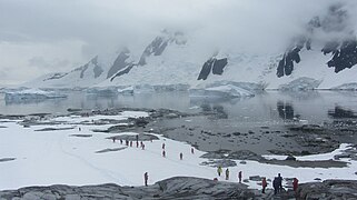 Tourists visit Pléneau Island