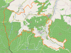 Mapa konturowa Świeradowa-Zdroju, blisko centrum na prawo znajduje się punkt z opisem „Telewizyjna Stacja Retransmisyjna Góra Zajęcznik”