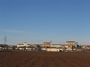 Profilo visto dalla strada provinciale da Bonate Sotto